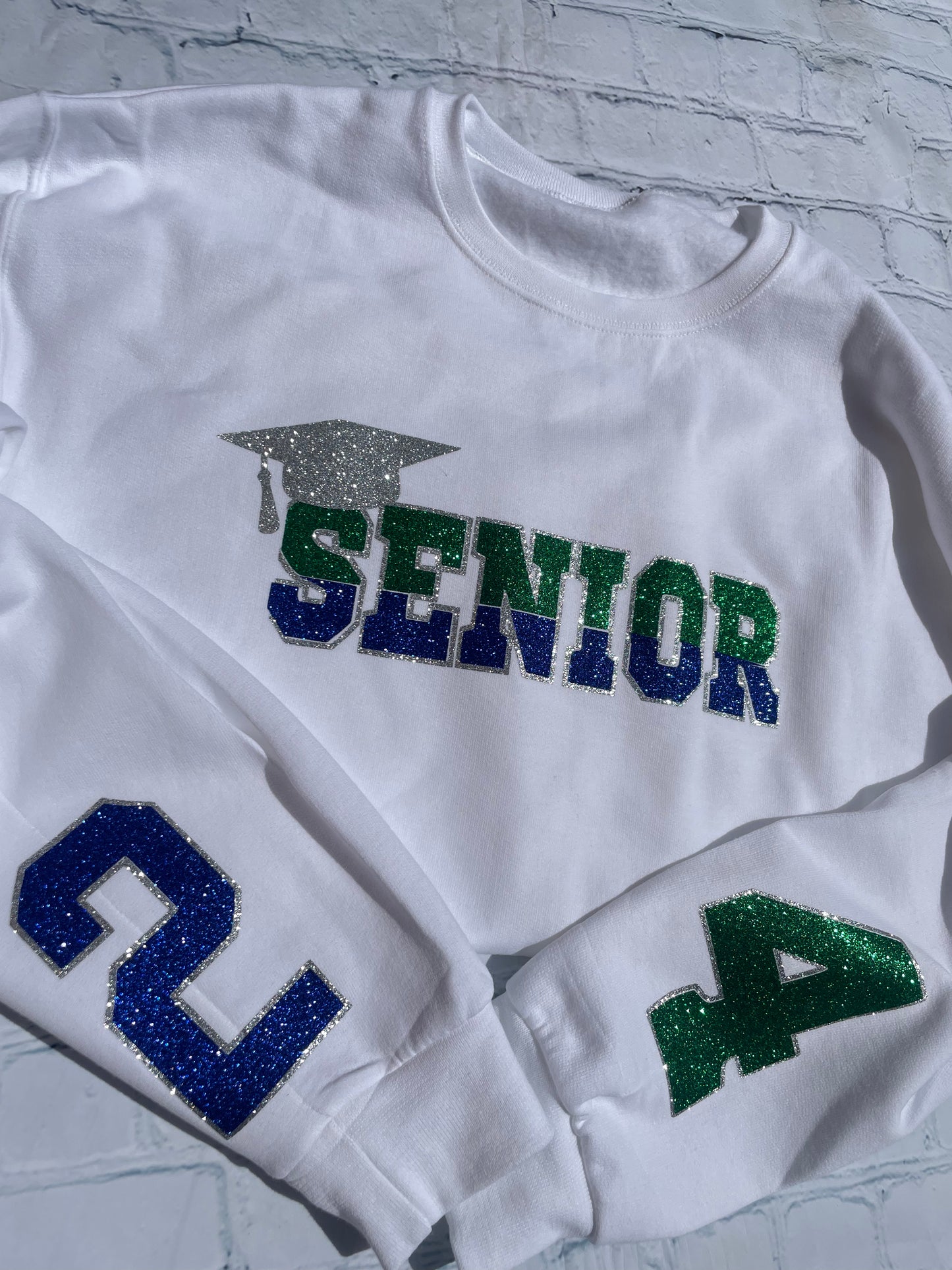 SENIOR CLASS OF ... SWEATSHIRT *READ DESCRIPTION*