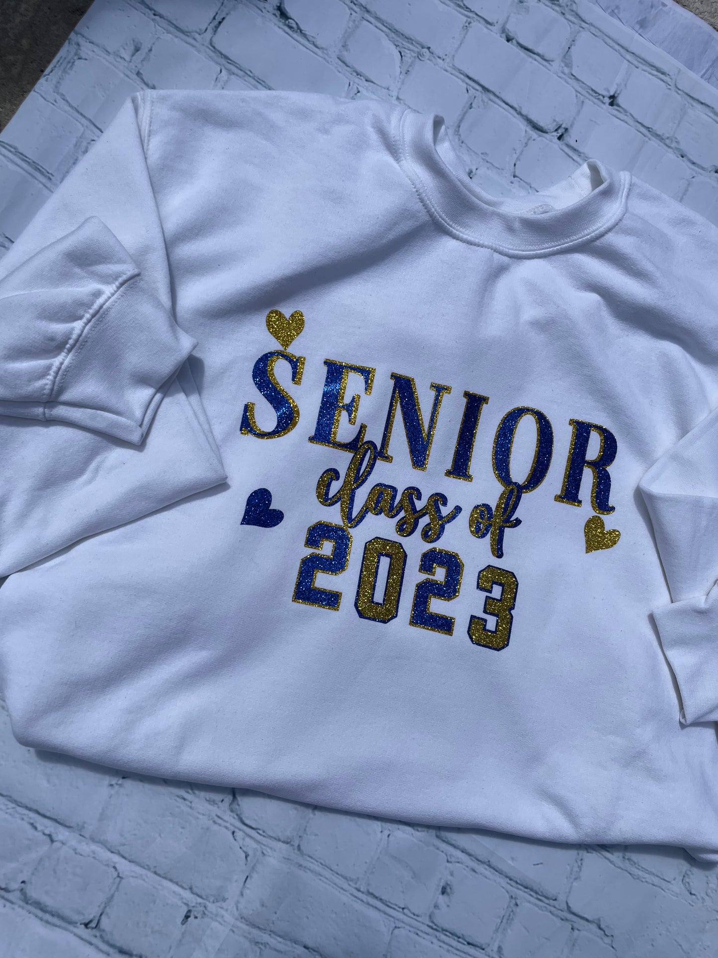 SENIOR CLASS OF ... SWEATSHIRT *READ DESCRIPTION*