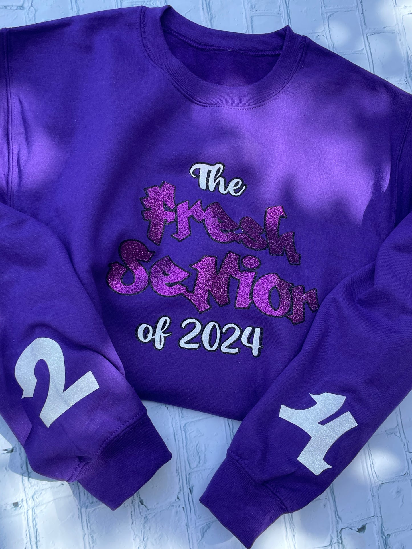 THE FRESH SENIOR... SWEATSHIRT *READ DESCRIPTION*