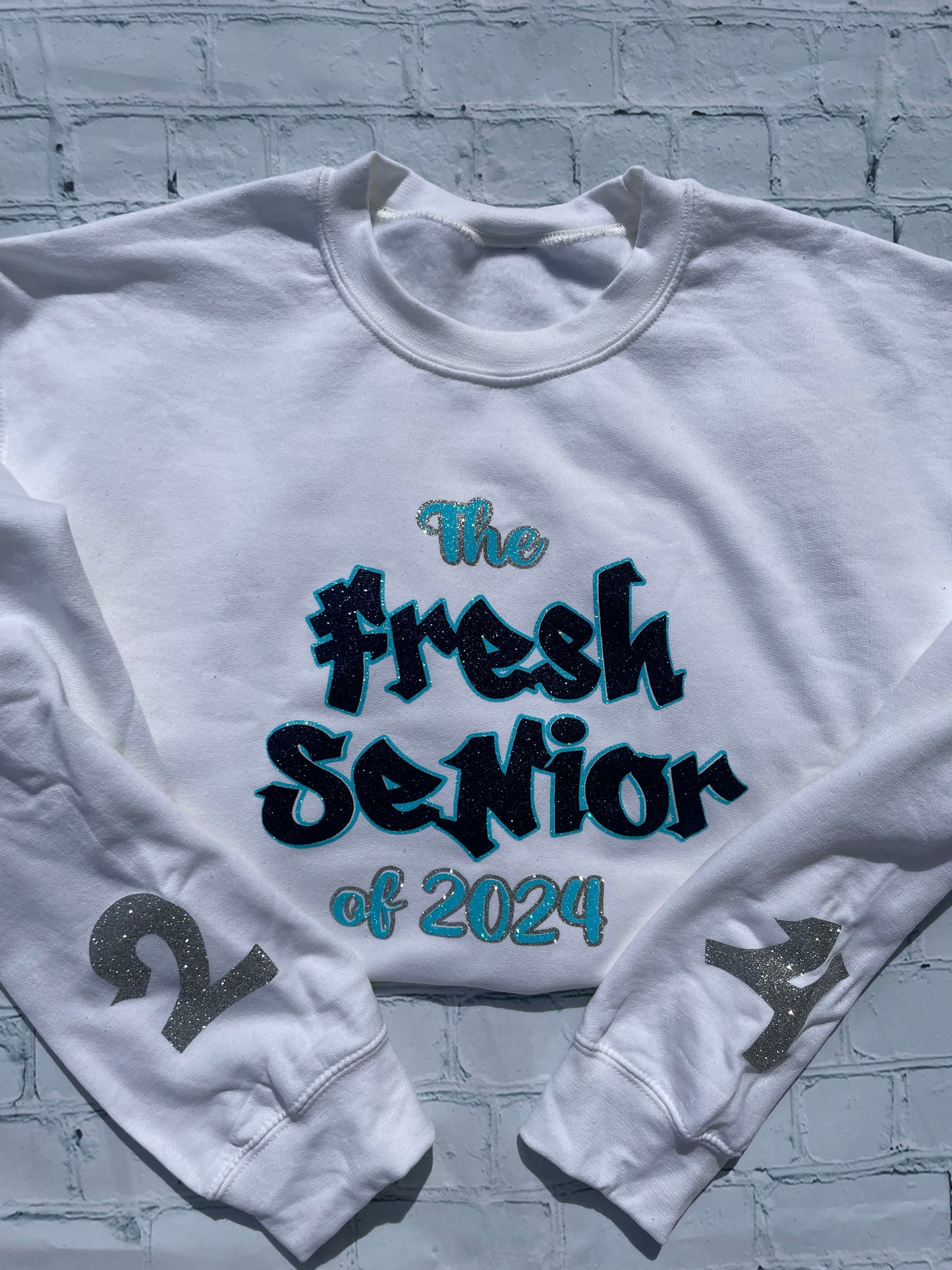 THE FRESH SENIOR... SWEATSHIRT *READ DESCRIPTION*